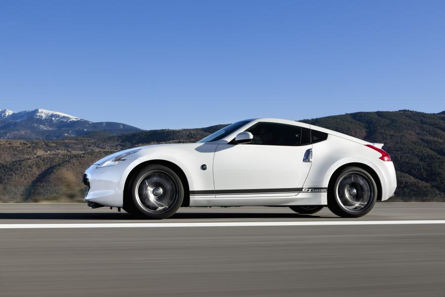 Nissan 370Z GT Edition 2011 года  (фото 27 из 36)